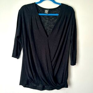 Bobeau Wrap Top Womens size M Black Deep V-Neck size M